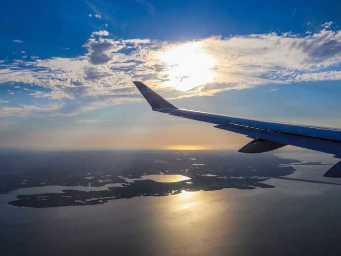 We started down towards Tampa and made a 180-degree turn over Tampa Bay on the approach. The three-hour flight soon reached its conclusion thereafter.