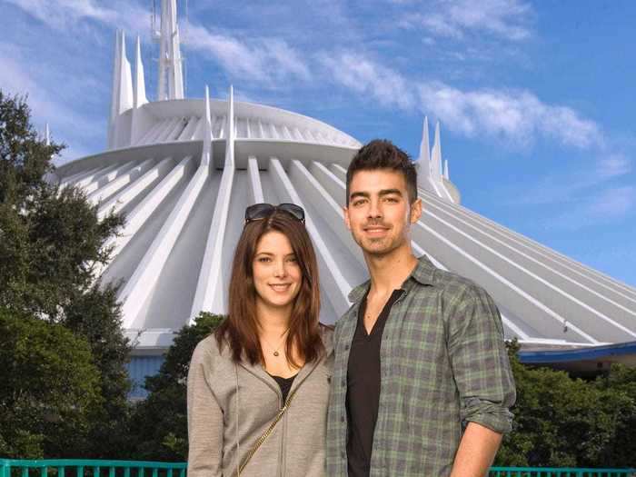 A few days later, Joe Jonas and Ashley Greene posed in front of Disney World