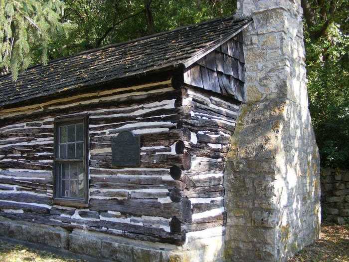 IOWA: Louis Arriandeaux Log House in Dubuque