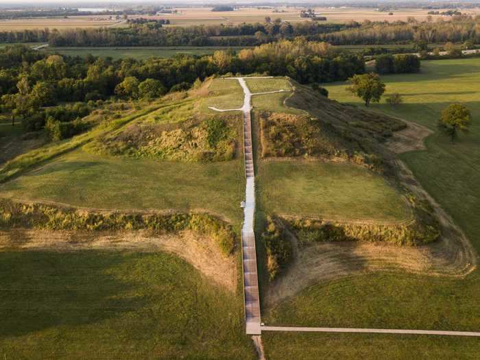 ILLINOIS: Cahokia Mounds in Collinsville