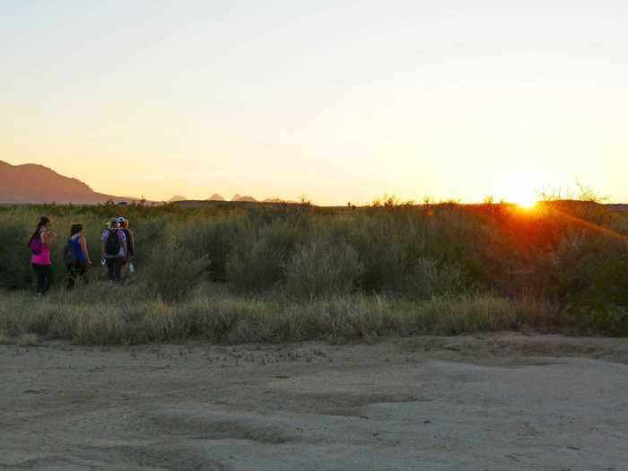 This half-mile hike with almost no elevation made it really easy to relax and enjoy the sunset ...