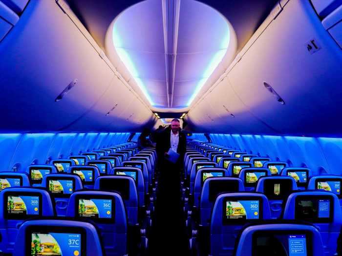 More United aircraft will also have mood lighting, which adjusts based on the time of day to create a soothing ambiance.