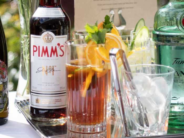 Give a Pimm