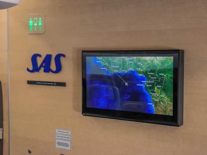 In the front of the economy class cabin are also screens that show the moving map so flyers can also be aware of where their airplane is flying over.