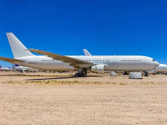 Some aircraft that have already been sold are simply waiting until their owners can convert them into cargo planes. Companies like Amazon have used aircraft storage facilities as shopping malls for inexpensive aircraft that can be converted into freighters.