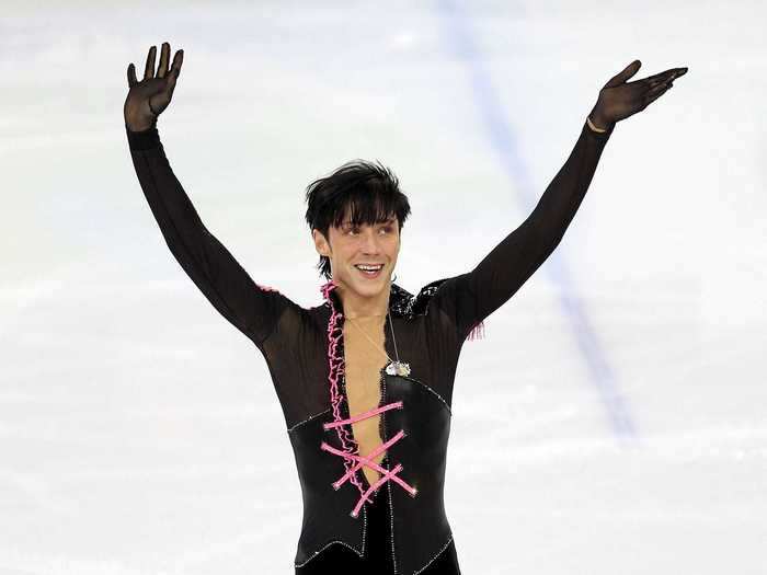 Weir returned to the  Olympics in 2010 in Vancouver, sporting some "man-cleavage."