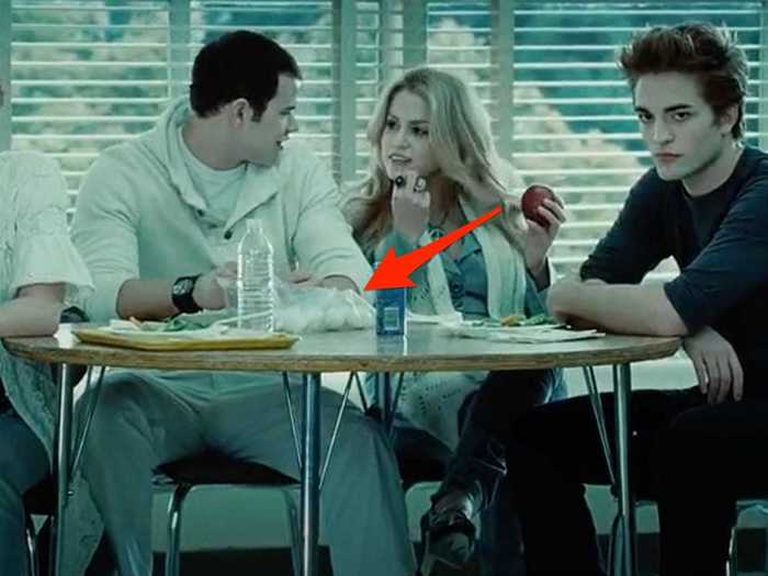 Emmett carried around a full bag of hard-boiled eggs in "Twilight" even though vampires don