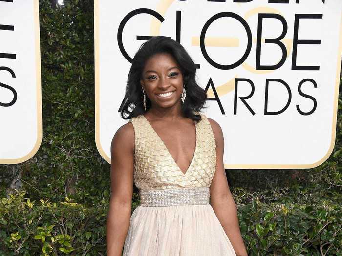 A few days later, the athlete looked like a princess at the Golden Globe Awards.