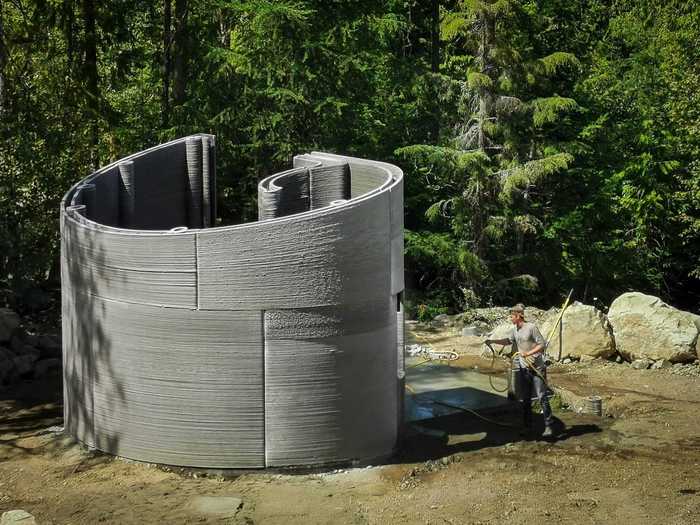 Twente Additive Manufacturing is a Dutch construction technology group that specializes in, of course, 3D-printed concrete homes.