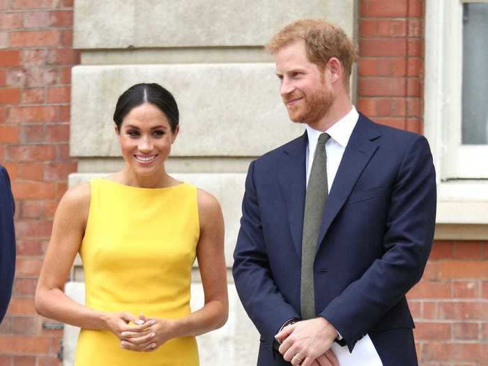 In July 2018, Markle looked stunning in a bright yellow shift dress at the "Your Commonwealth" Youth Challenge reception.