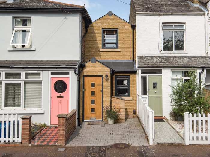 A narrow home in London