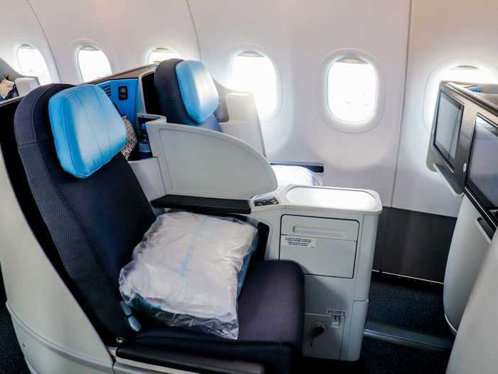 Each row offers paired seats, with an aisle and a window seat. They