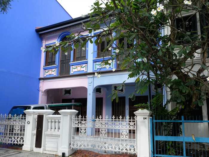 Many of the homes on Emerald Hill feature pops of bright color.