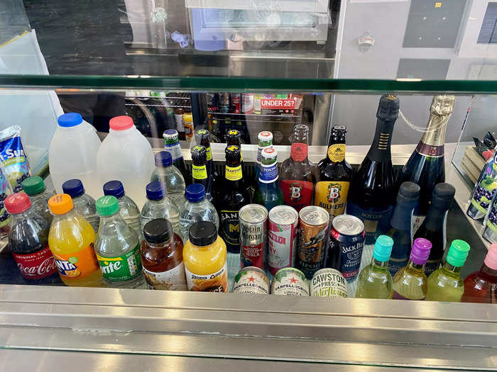 There was a range of drinks available to buy, including prosecco, wine, beer, and soft drinks.