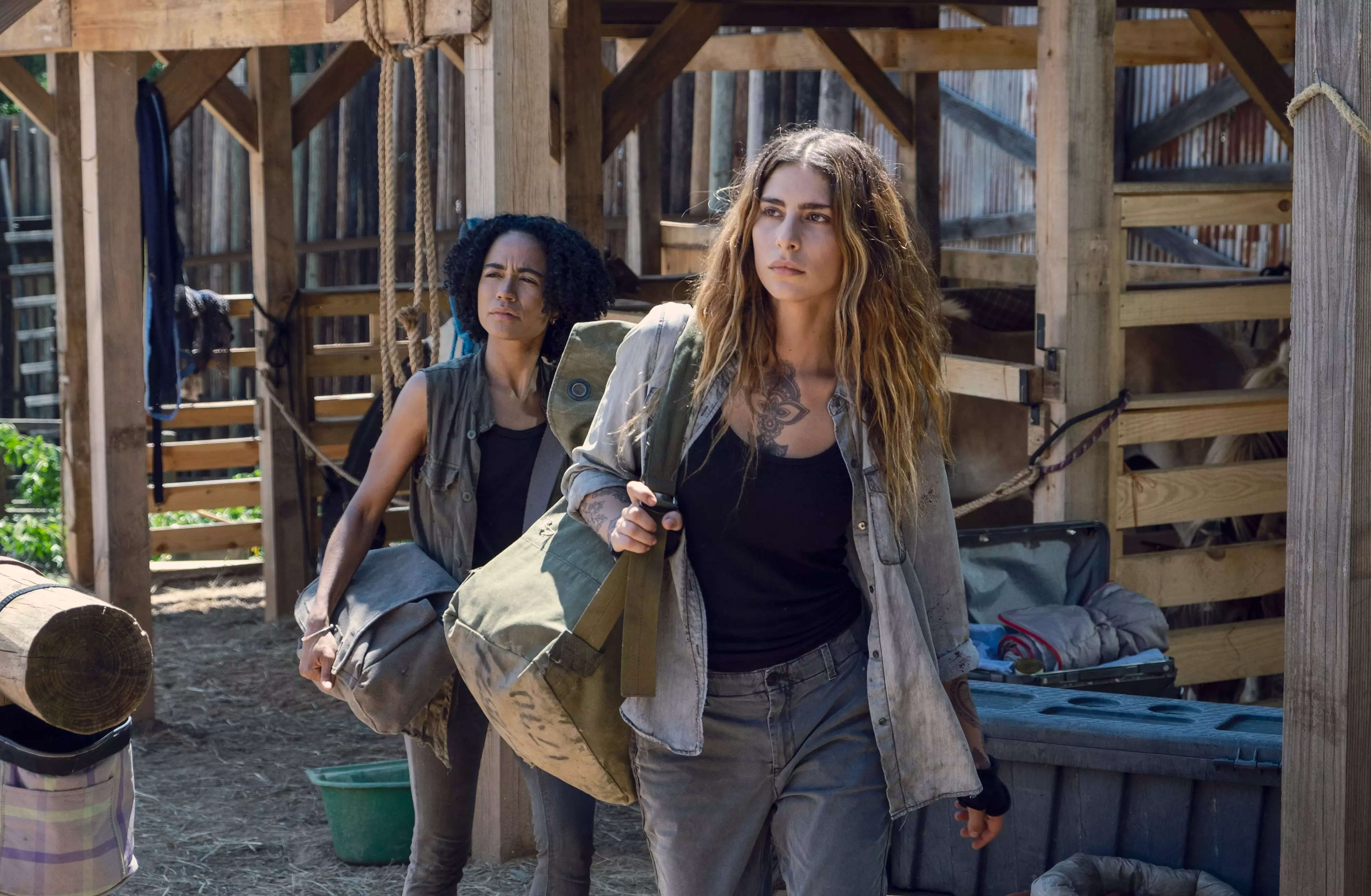 TWD 908 Connie and Magna