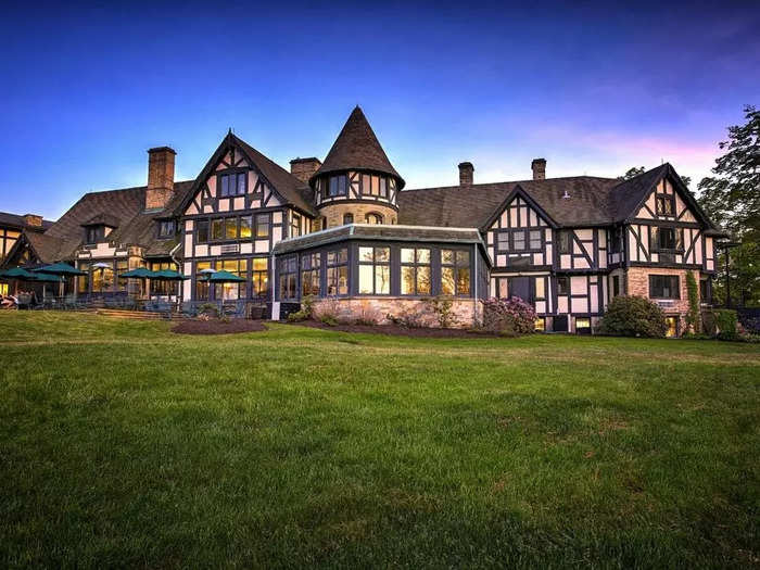 OHIO: Punderson Manor Lodge and Conference Center in Newbury