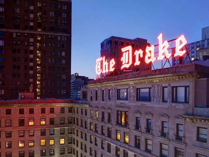 ILLINOIS: The Drake in Chicago