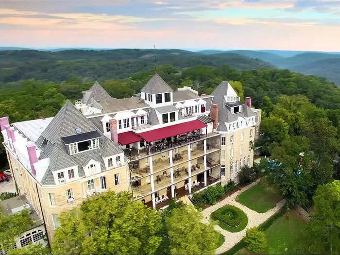 ARKANSAS: 1886 Crescent Hotel & Spa in Eureka Springs