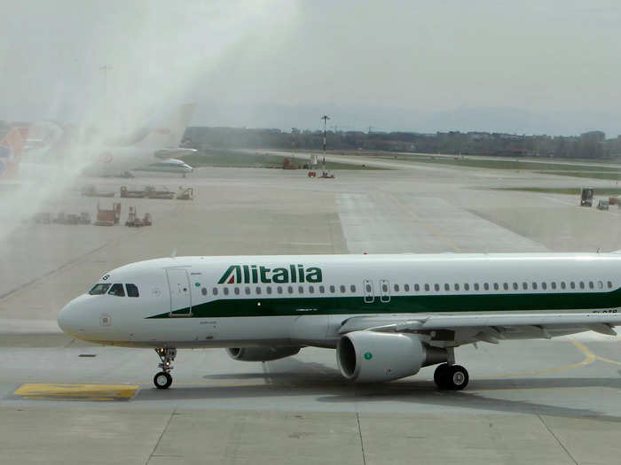 With bankruptcy looming in 2013, Alitalia secured another bailout with help from the government that highlighted the need for restructuring.