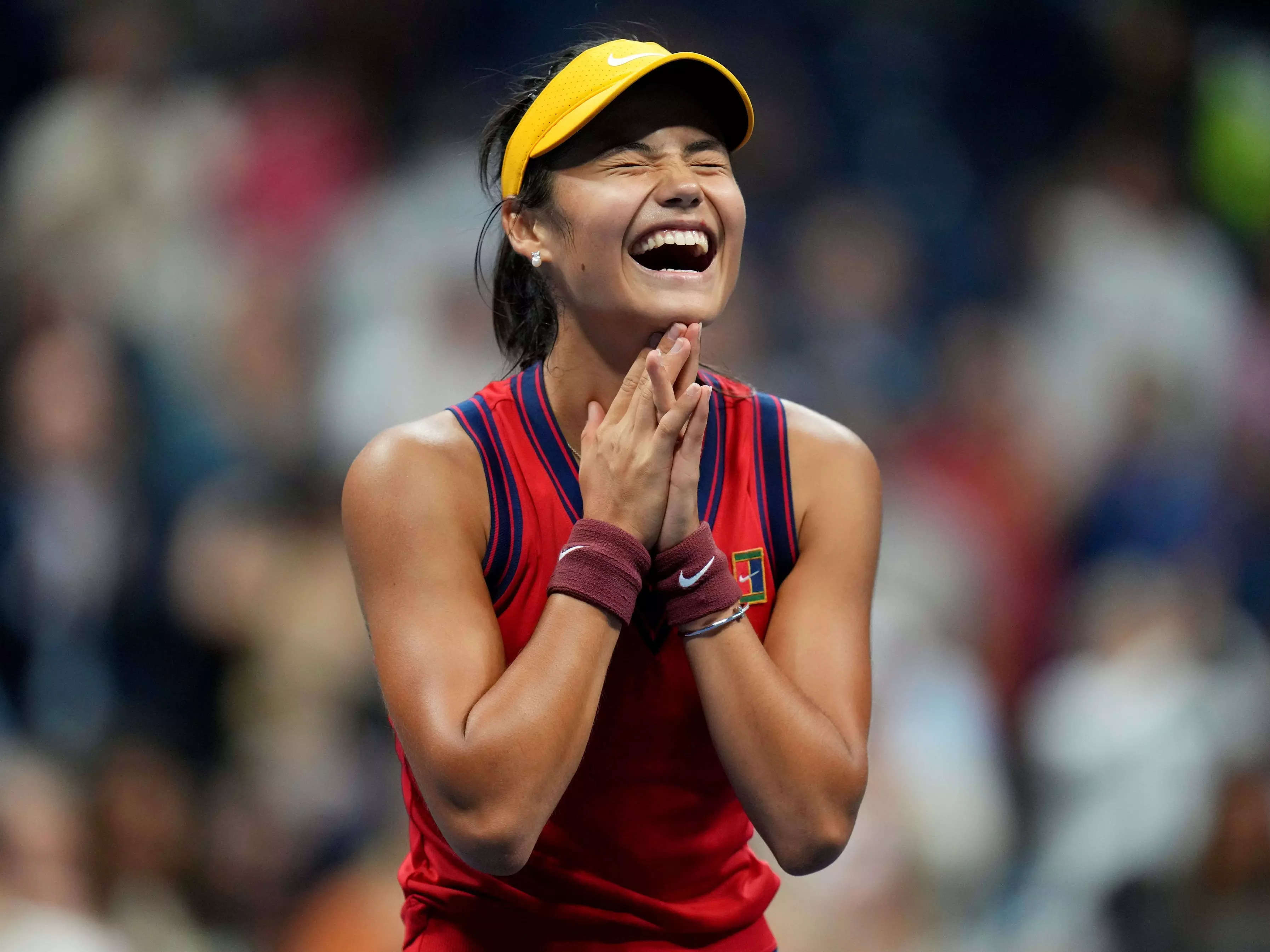 Emma Raducanu celebrates her US Open semifinal victory.