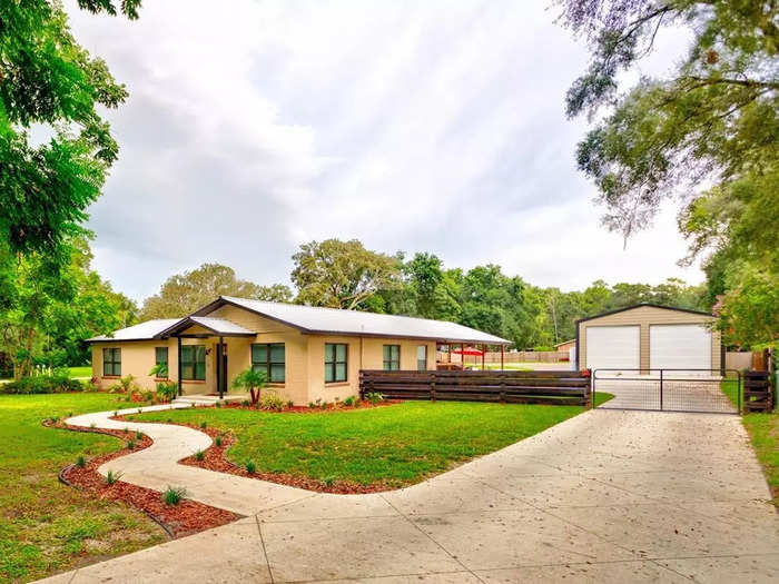 Compare it to this second three-bedroom house, which is located in Zephyrhills, Florida, just outside Tampa.