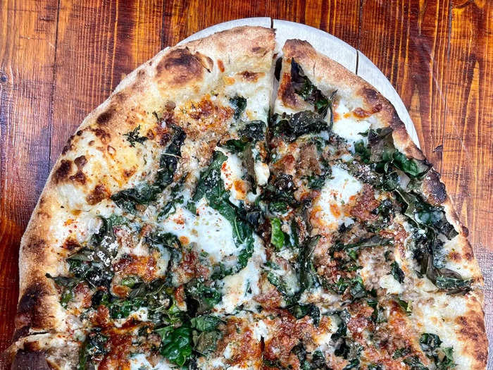 Next up was the sausage and kale pizza, which looked glorious.