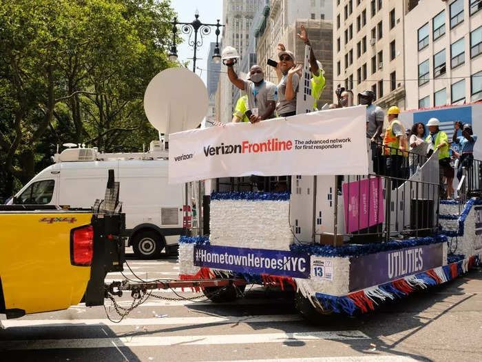 Frontline includes thousands of Verizon Response Team members that deploy emergency relief devices that bring wireless network to remote areas, ensuring first responders have mission-critical communication capabilities wherever they are.