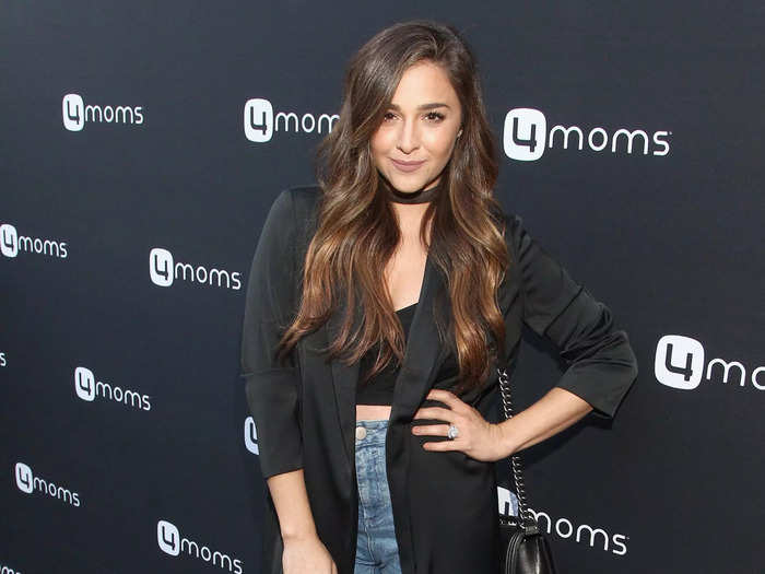 Season 10: Alisan Porter