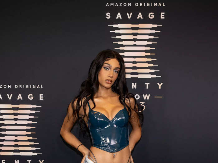 Memphis Murphy went for a pop of color in a blue leather bustier top with jeans. She also embraced the visible thong trend.