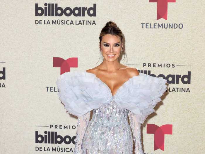 Elizabeth Gutiérrez went for a whimsical look in this dress with sleeves that looked like wings.