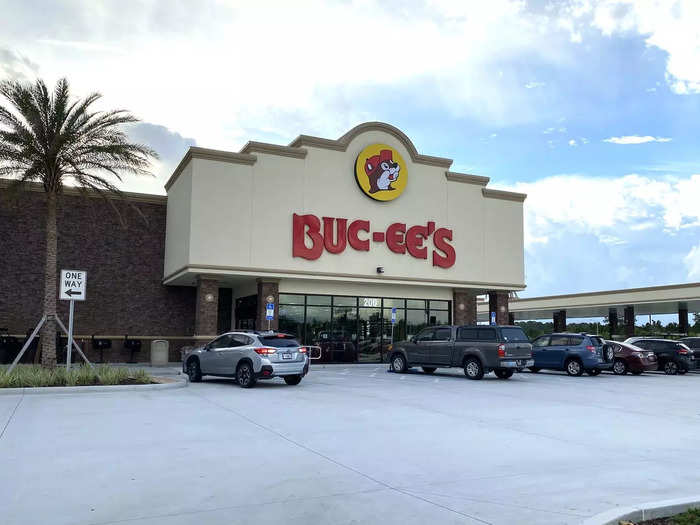 I visited Buc-ee