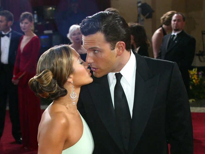 They shared a kiss on the red carpet.