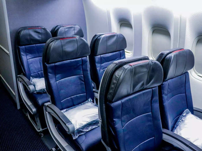 And to my surprise, the most unique seats in economy were available for selection. The last three rows on this aircraft are arranged in a 2-4-2 configuration meaning there are six two-seat pairs.