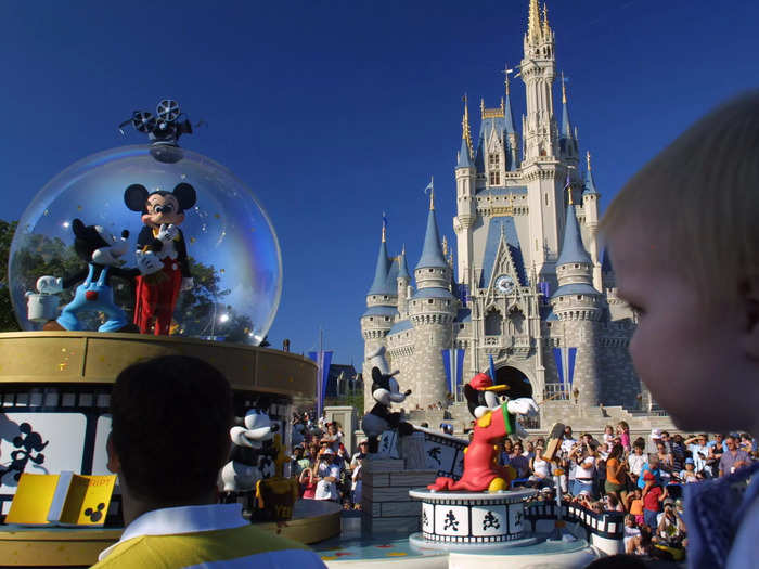 During one of the parades in 2001, Mickey and Minnie waved at the crowds from a snow globe.