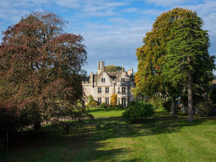 For £7.5 million, or around $10.2 million, new owners could move into a very royal neighborhood two miles outside the market village of Tetbury, Gloucestershire.