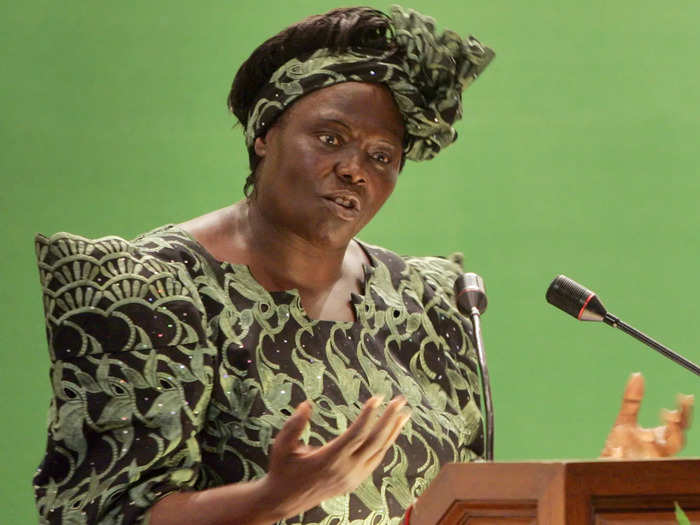 2004: Wangari Muta Maathai