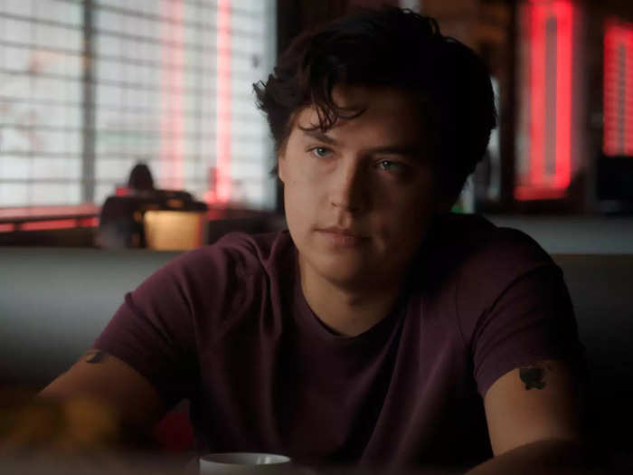 Jughead investigated seemingly-extraterrestrial activity in Riverdale.