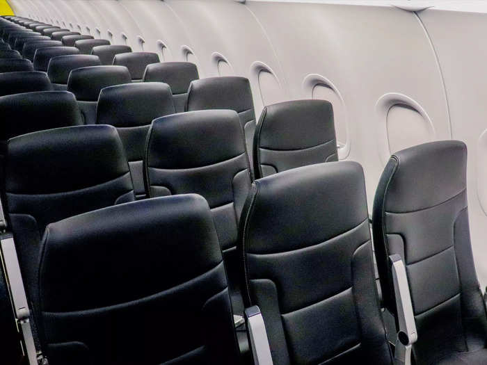 A total of 182 seats comprise the all-economy class cabin spanning 31 rows in the standard 3-3 configuration for an A320neo.