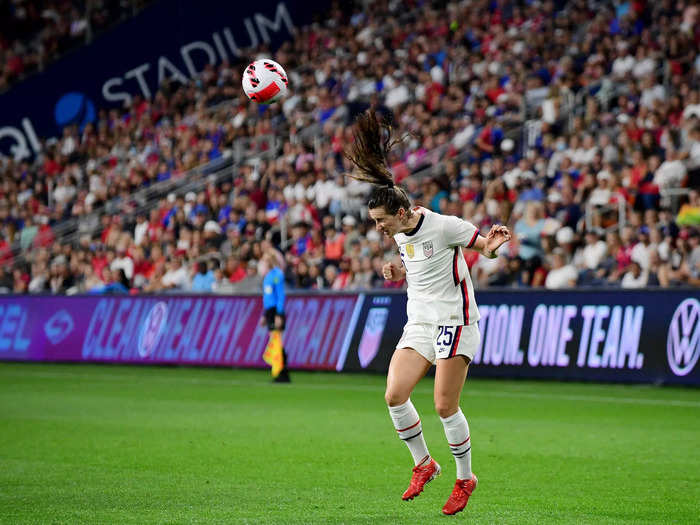 9/21: USWNT midfielder Andi Sullivan heads the ball.