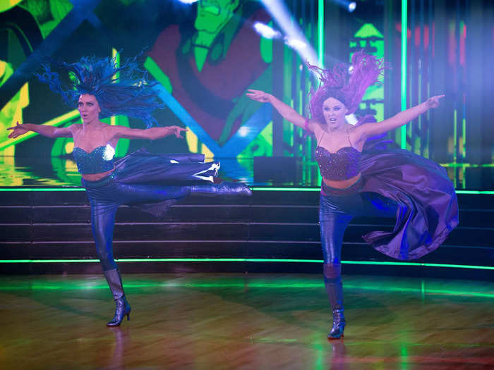 JoJo Siwa and Jenna Johnson scored 35 out of 40 for a paso doble to "Ways to be Wicked" from "Descendants 2." Goodman called the dance "fantastic" while Inaba called it "hectic."