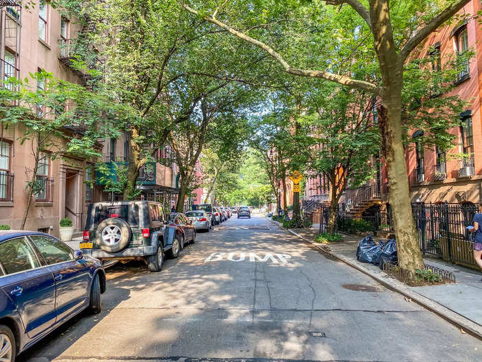 But once I get closer to downtown, I take a side street over to the Hudson River Greenway where I can take a bike path the rest of the way. This is where the commute gets really fun.