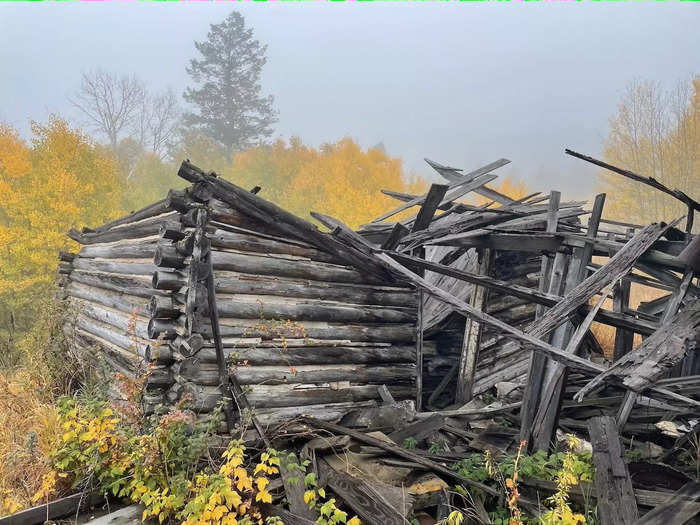 After a little over an hour of hiking, I arrived only to be met with disappointment. The singular building I saw was a collapsed wood structure.