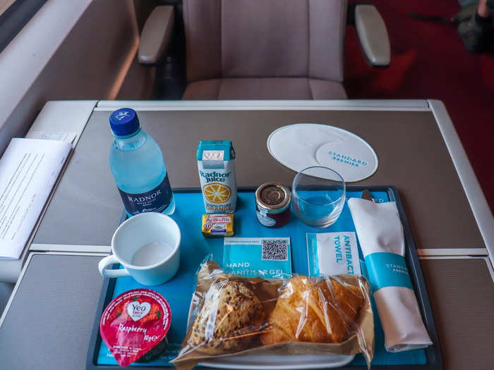 A light meal was included in the price of my standard premier ticket and it consisted of a croissant, bread roll, yogurt, water, and a selection of coffee and tea for breakfast. It was tasty and I couldn