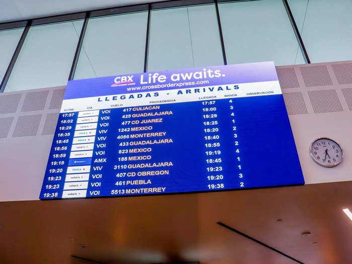 A large LED screen showed the arrival status for flights arriving into Tijuana for the benefit of those coming to the airport to pick up passengers.