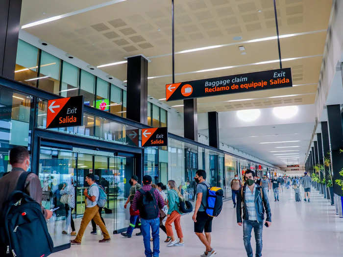 The Tijuana airport terminal is tiny and easily walkable. Its single terminal is arranged in a rectangular shape but without the fourth side.