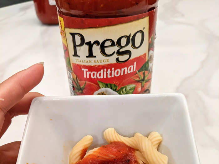 I kicked off this taste test with easily accessible budget classics, starting with Prego