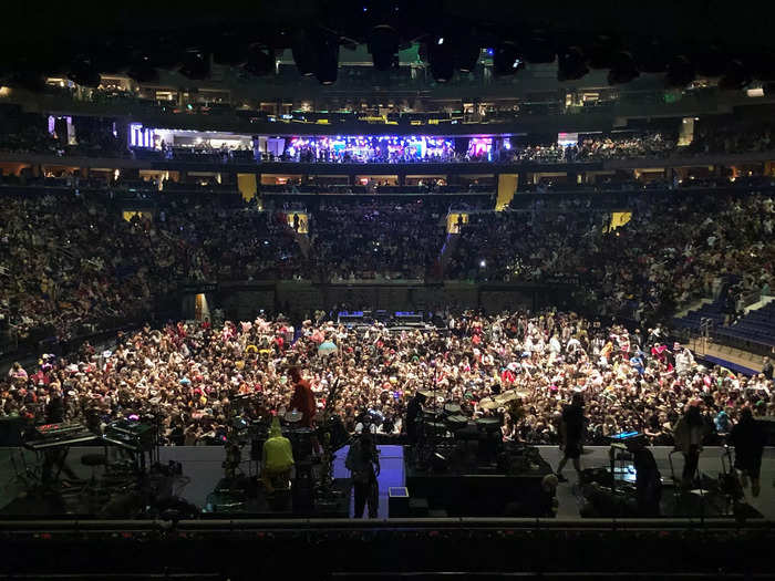 When I took my seat around 8 p.m., the general admission section was already jam-packed.