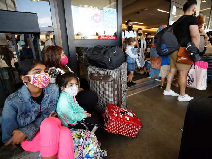 Airlines have had a rough couple of months with delays and cancelations, with many major US carriers experiencing operational meltdowns leaving thousands of passengers stranded.