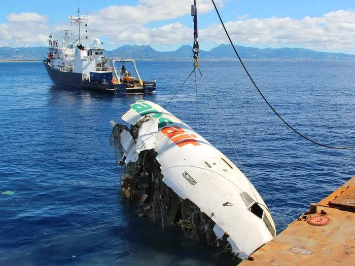 The vessel then set out for a second time to recover the two pieces of the fuselage. The 37-foot, 15,500-pound forward section was recovered first by the Blue Horizon