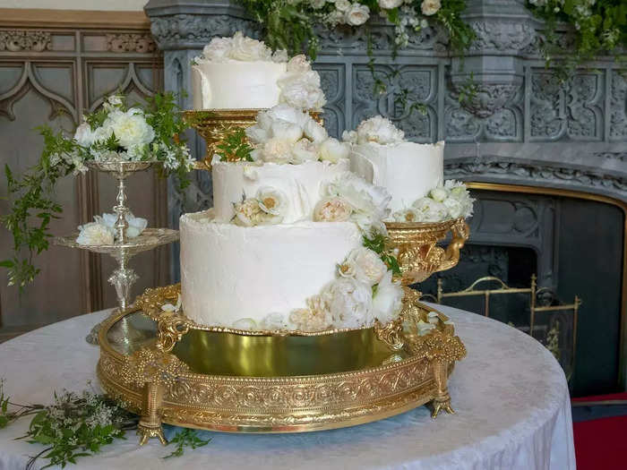 Harry and Markle opted for a lemon sponge cake with elderflower syrup, lemon curd, and buttercream instead of the traditional fruitcake.